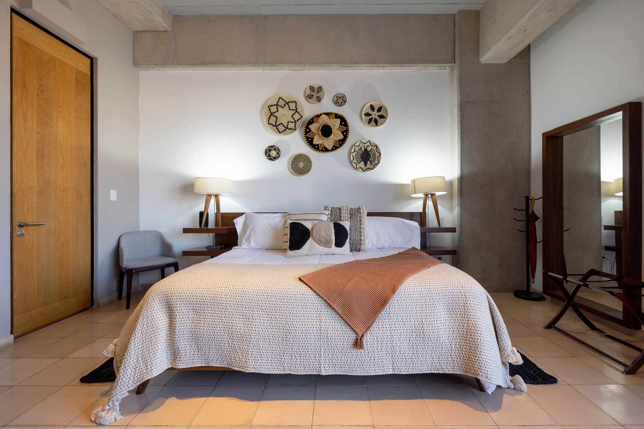 Cama principal,tamaño King.